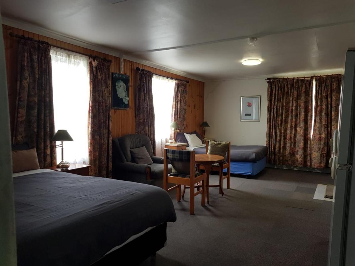 Clunes Motel Eksteriør bilde
