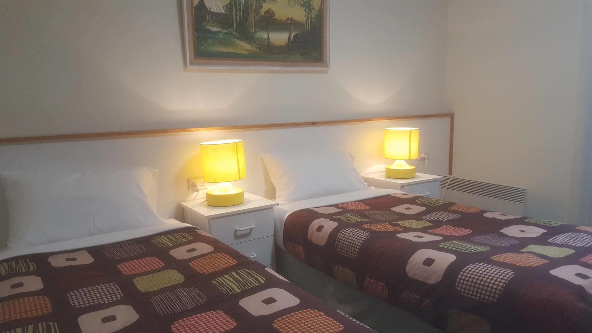 Clunes Motel Eksteriør bilde
